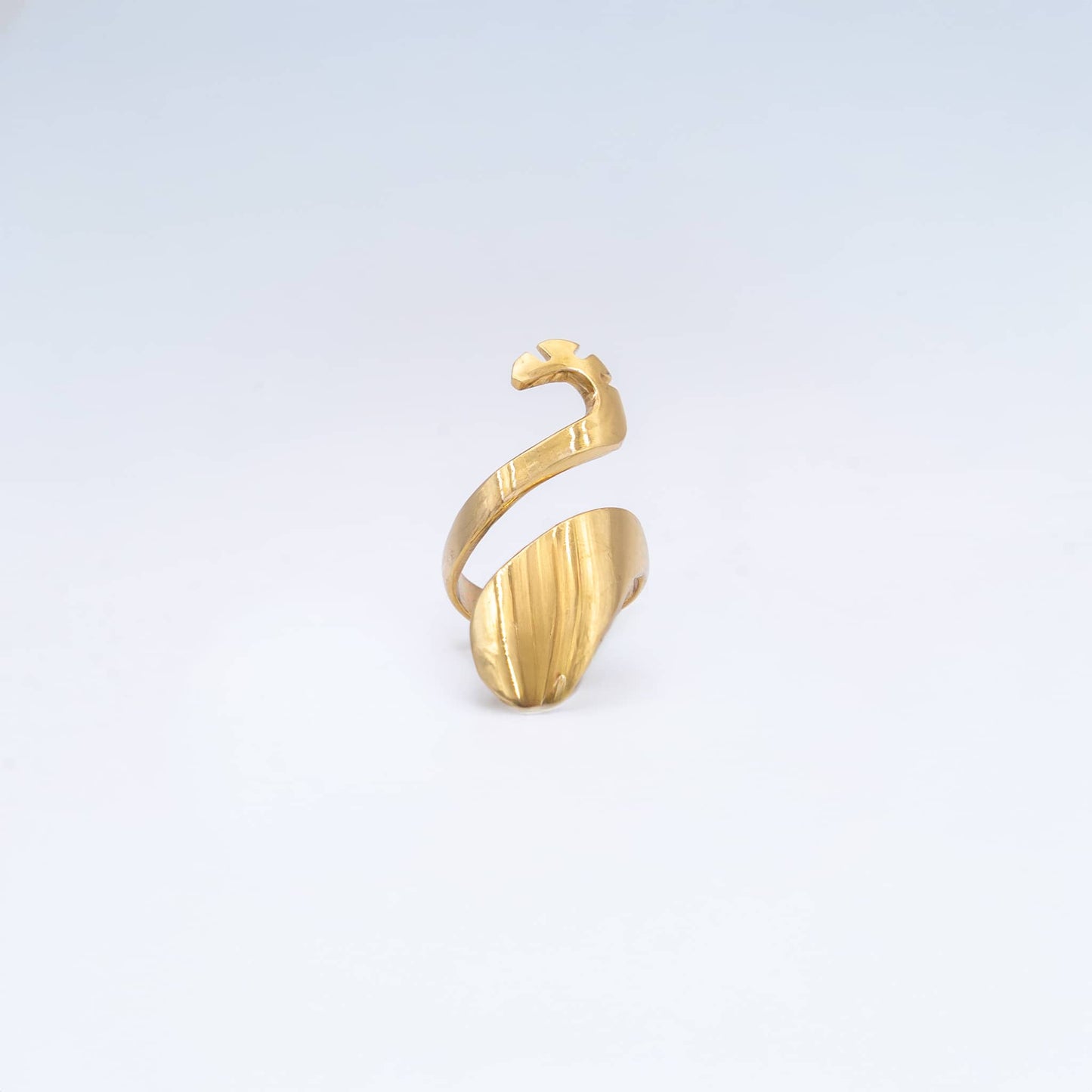 Open Wrap Crossover Ring | Mau