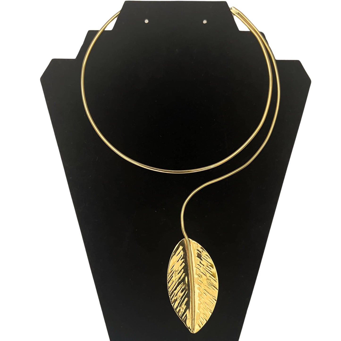 Leaf Pendant Wrap Brass Choker Necklace for Women | Zizi